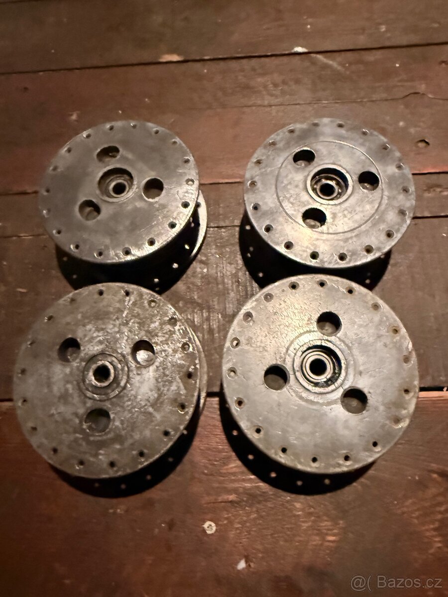 Moped Stadion S11-S22 středy kol