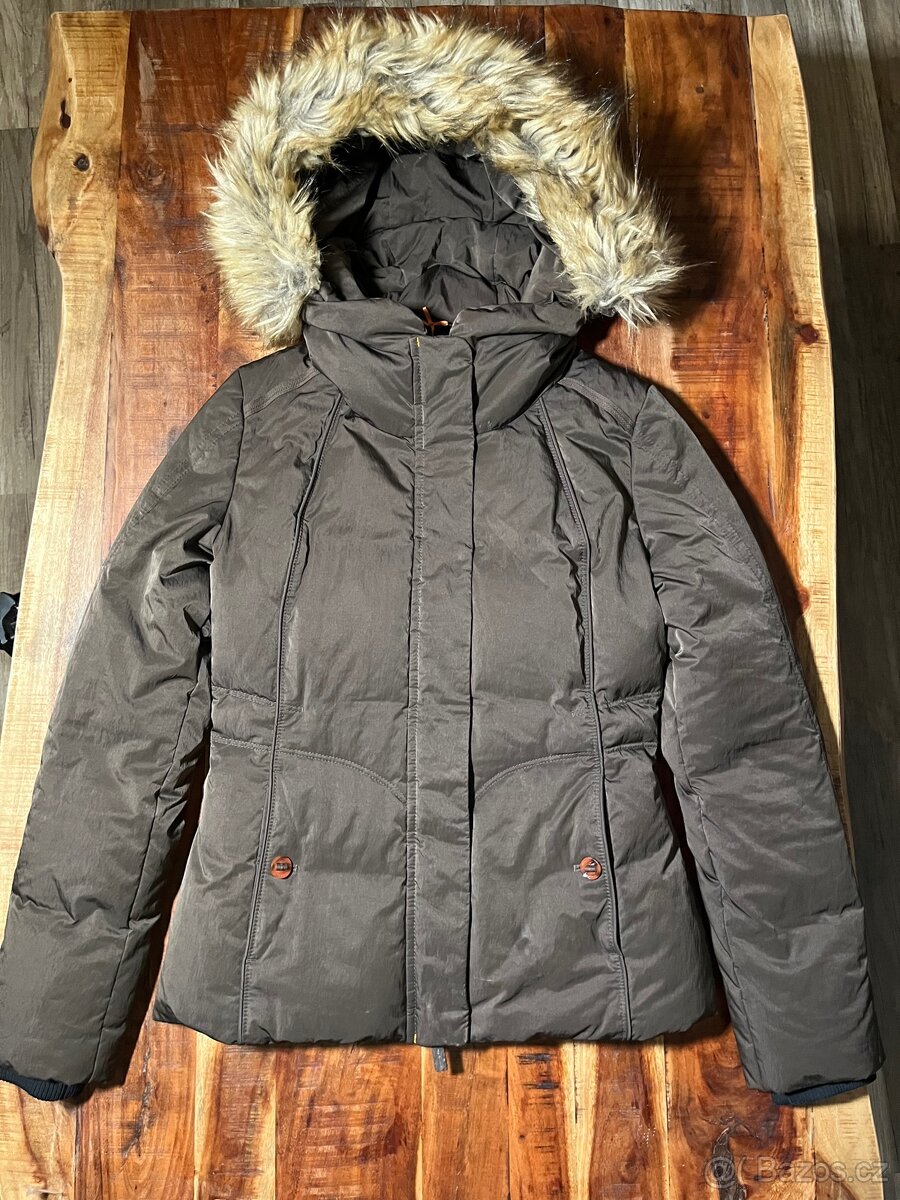 Nový péřový kabát Hugo Boss