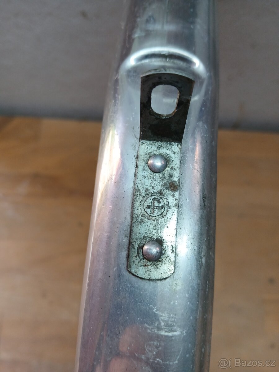 Favorit, Eska náhradní díly