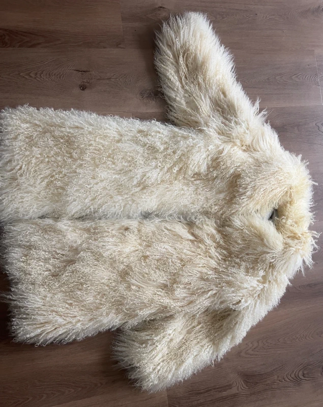 Luxusní kožišek mongolské střihané