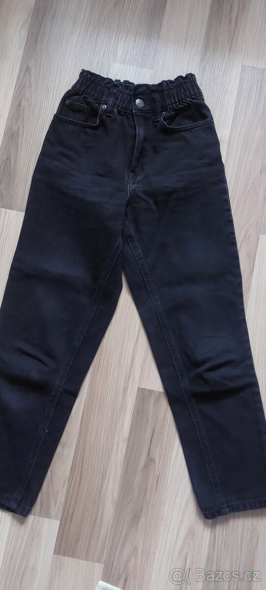 Černé džiny Sinsay