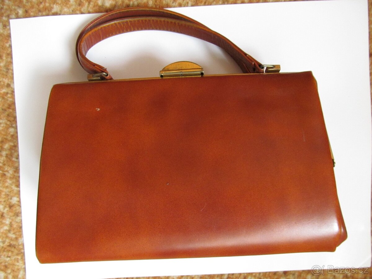 Kožená kabelka, z Paříže, 1970, nadčasová