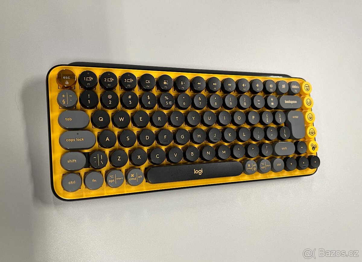 LOGITECH klávesnice