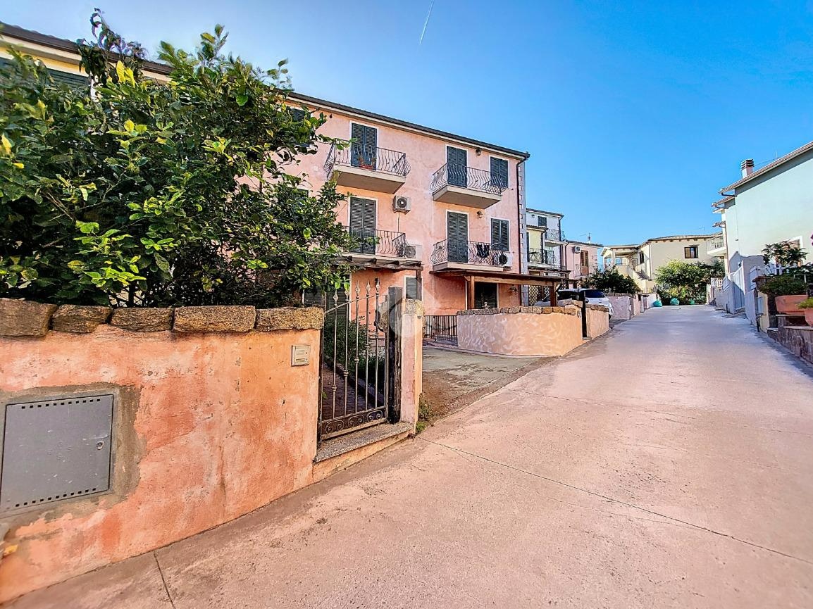 PRODÁVÁM DVOUBYTOVÝ APARTMÁN NA SEVERU SARDINIE