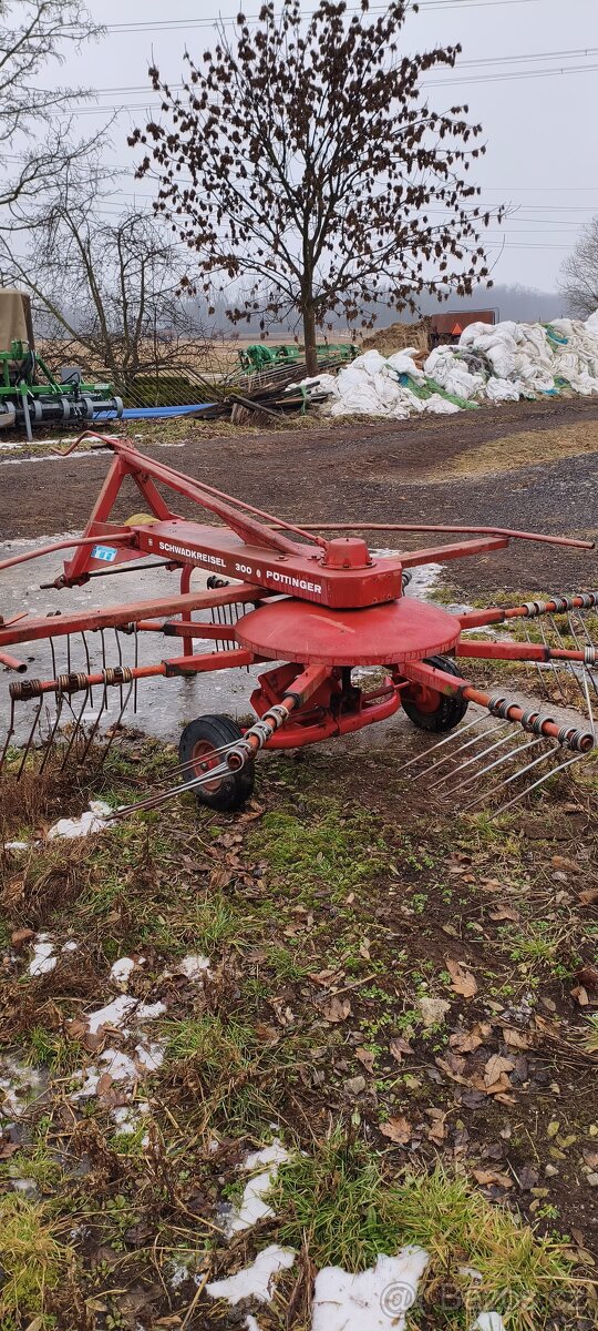 Shrnovač píce pöttinger schwadkreisel 300cm, 3m