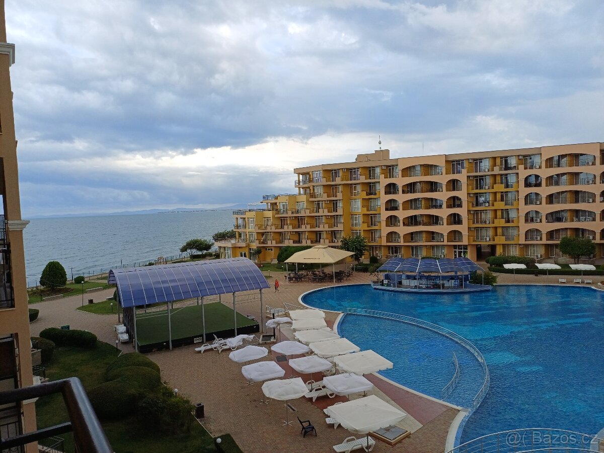 Apartmán v Bulharsku v první linii u moře. Dlouhodobě.