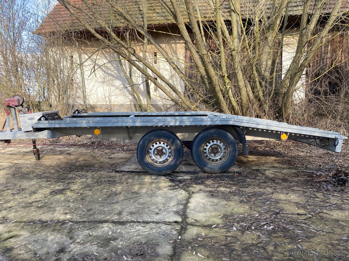 Autopřepravník 2000 kg