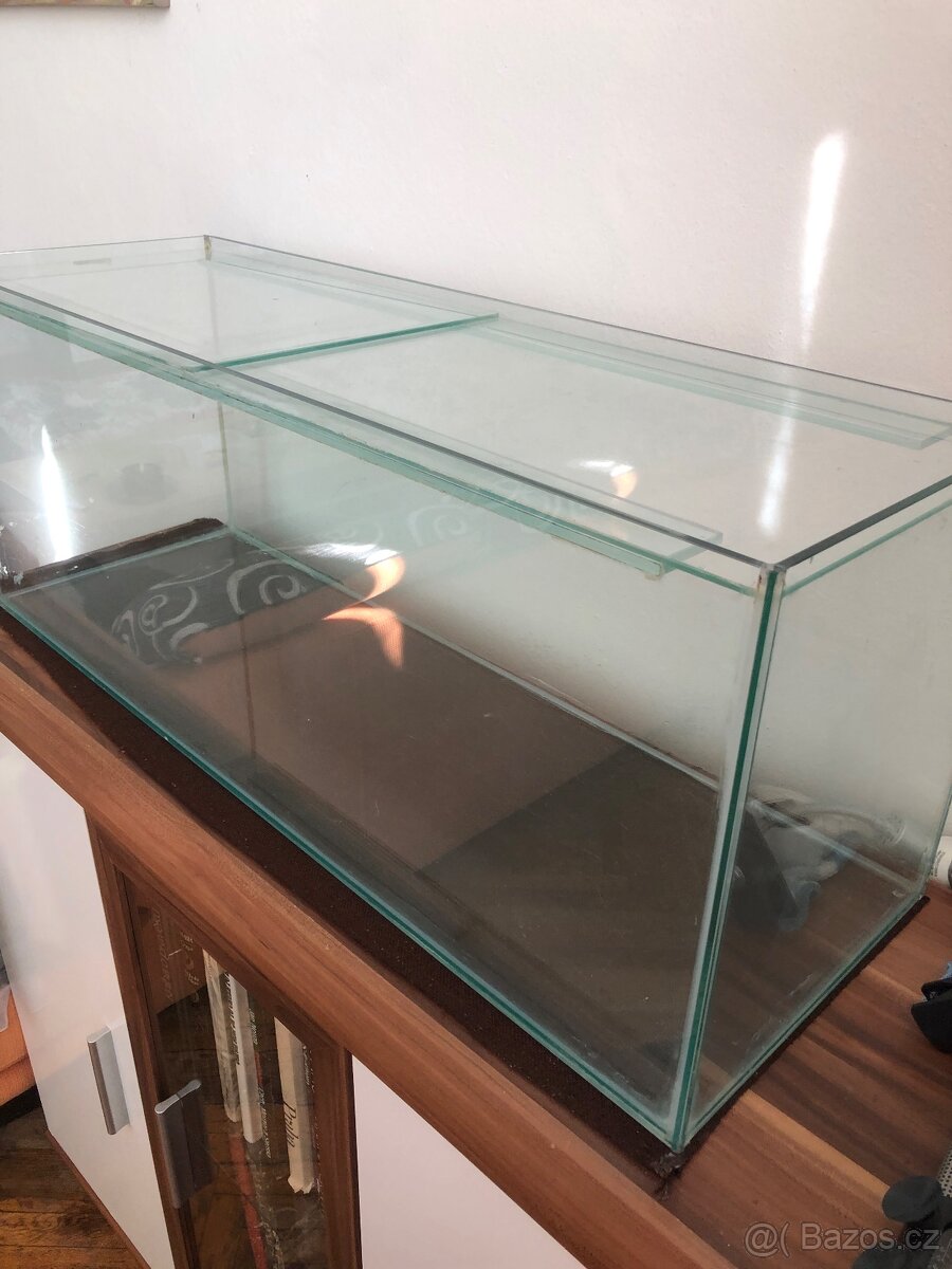 Prodám komplet akvarium 112 l