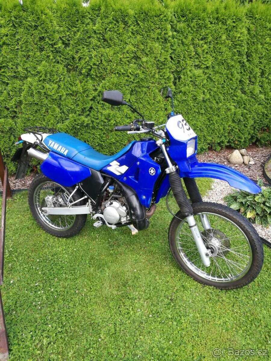 Yamaha DT 125 R, r.v. 1998, pěkný stav