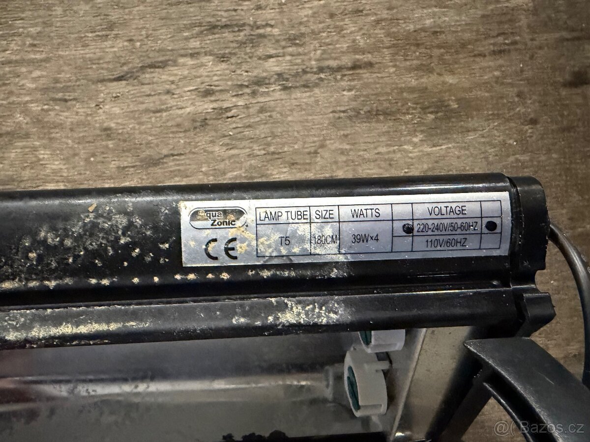 Prodám světlo na akvárium