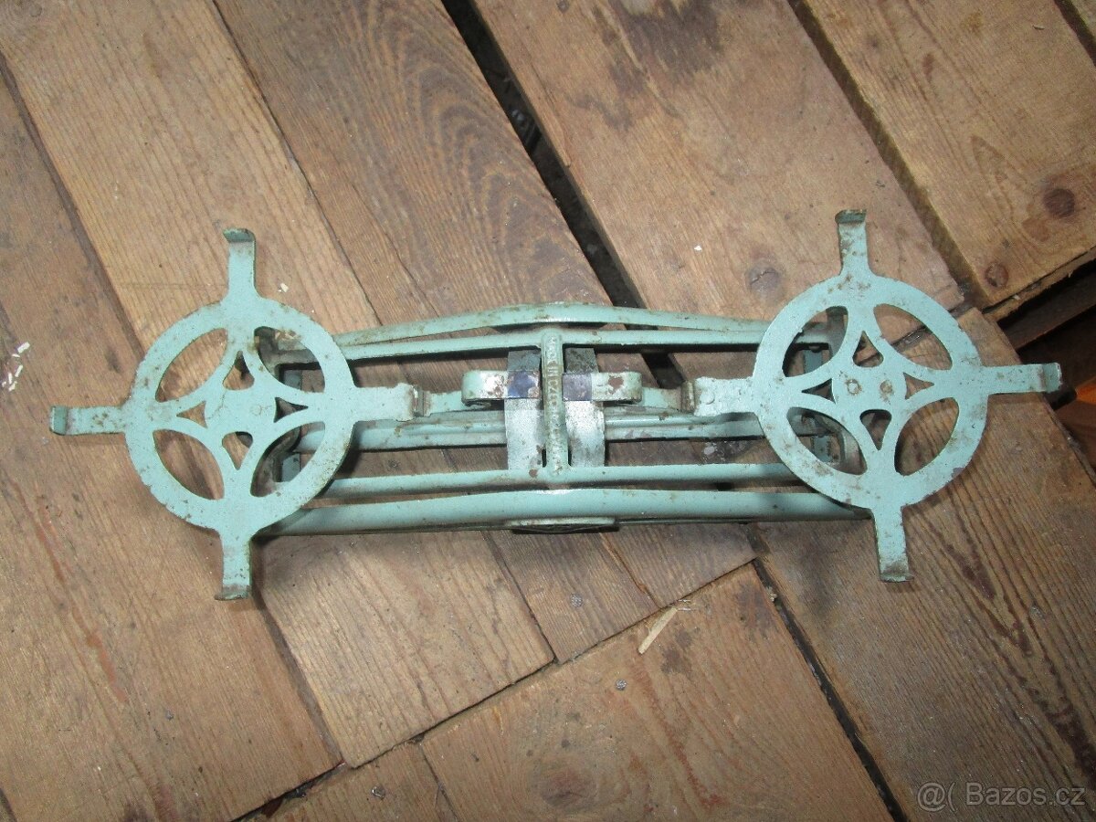 Váhy žehličky apod.