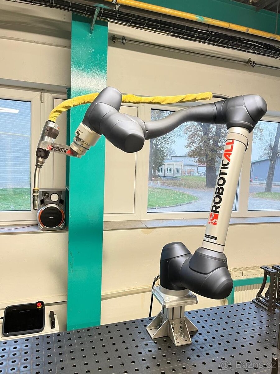 Robot Doosan M0617 (8094)