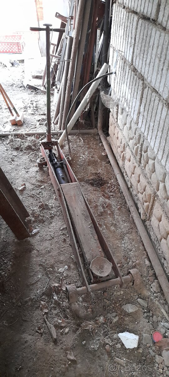 Prodám velký mobilní hever