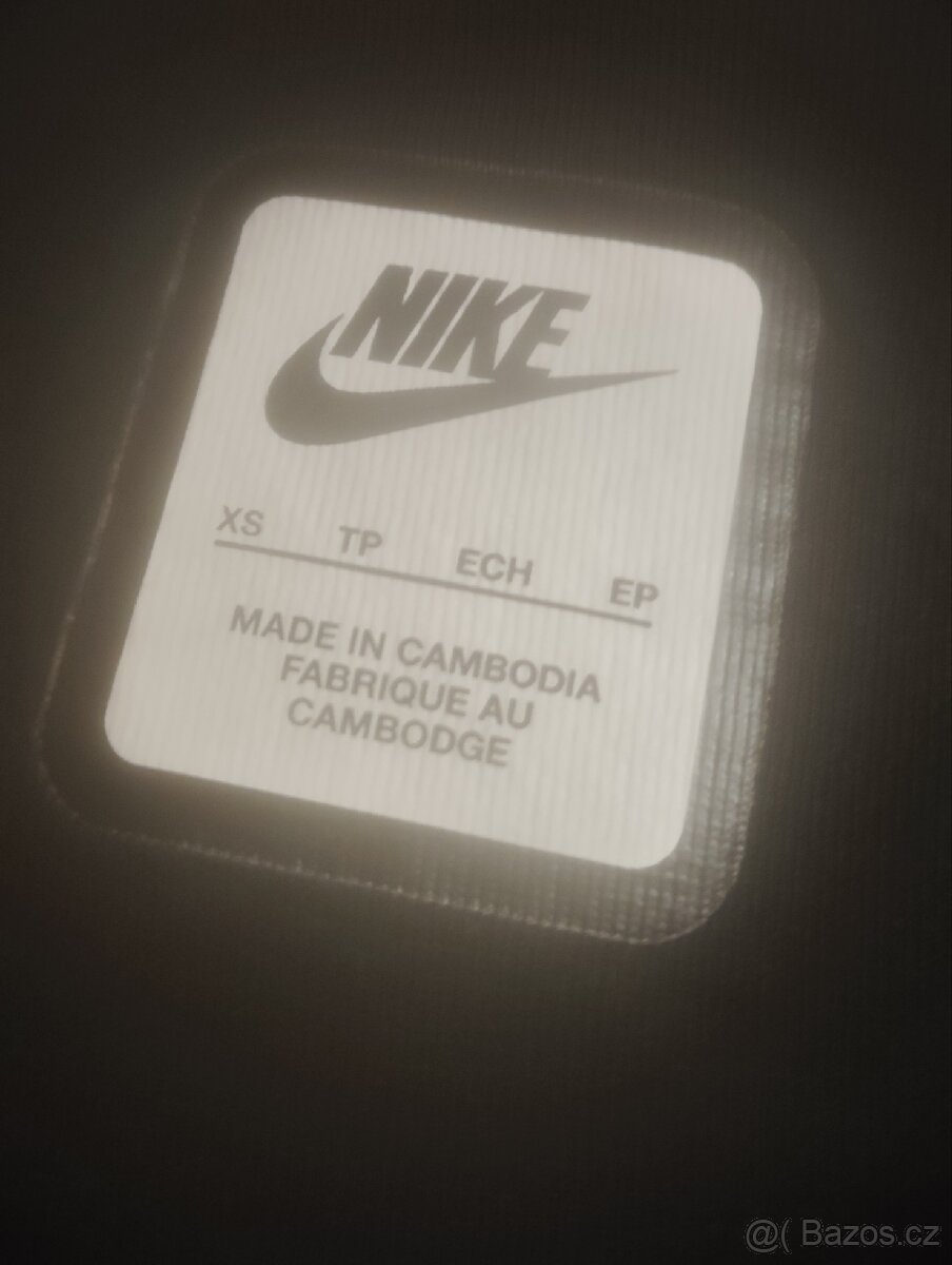 Nike mikina (vel. S) – top stav