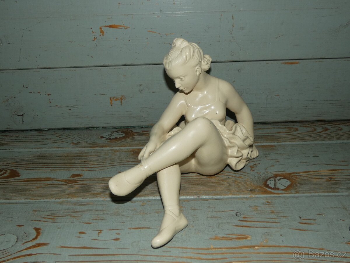 Keramická plastika Baletka - Jihokera