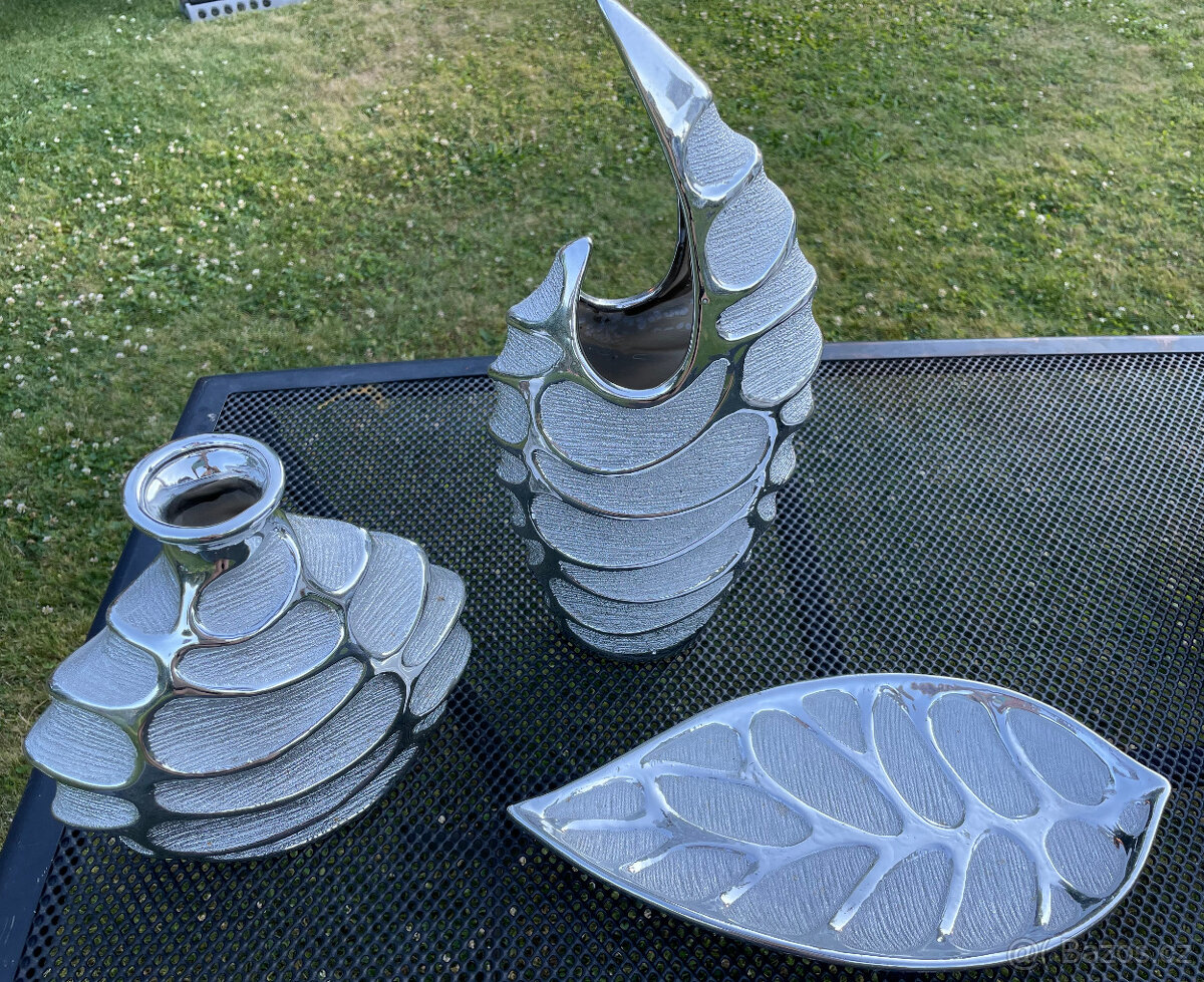 Keramické vázy a dekorace moderní - 7 kusů