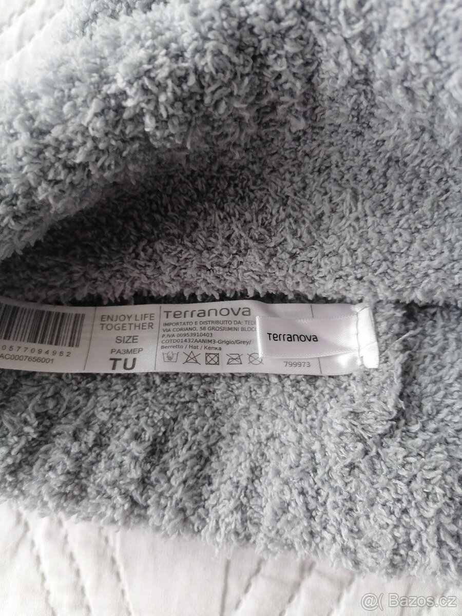 Dívčí čepice a rukavice