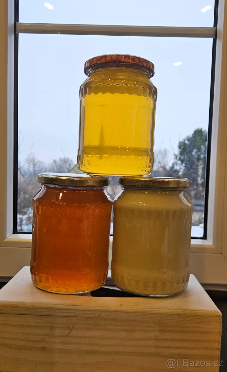 Včelí med přímo od včelaře