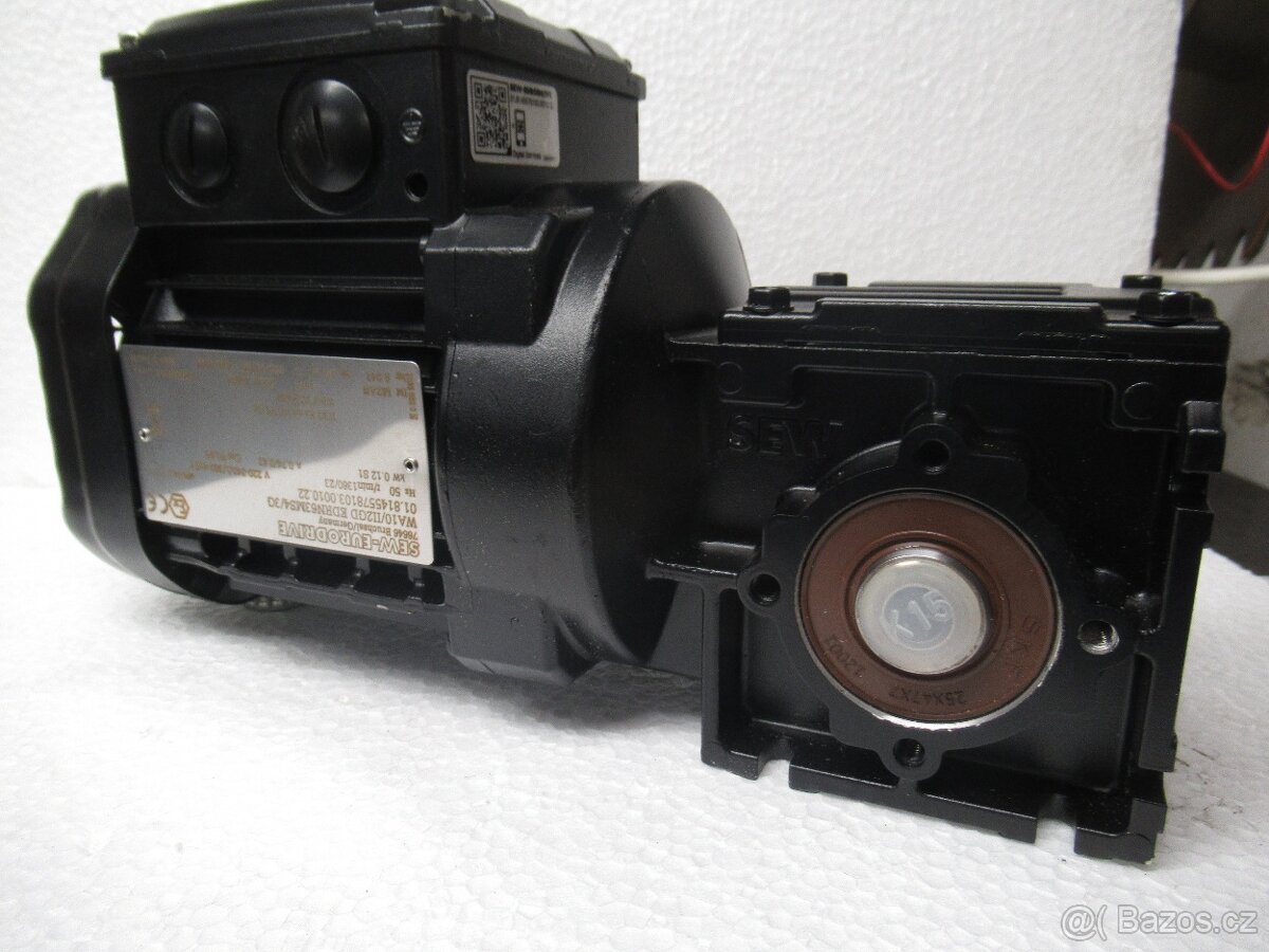 SEW-NOVÁ elektropřevodovka 400V.0,12kw.23ot.min.