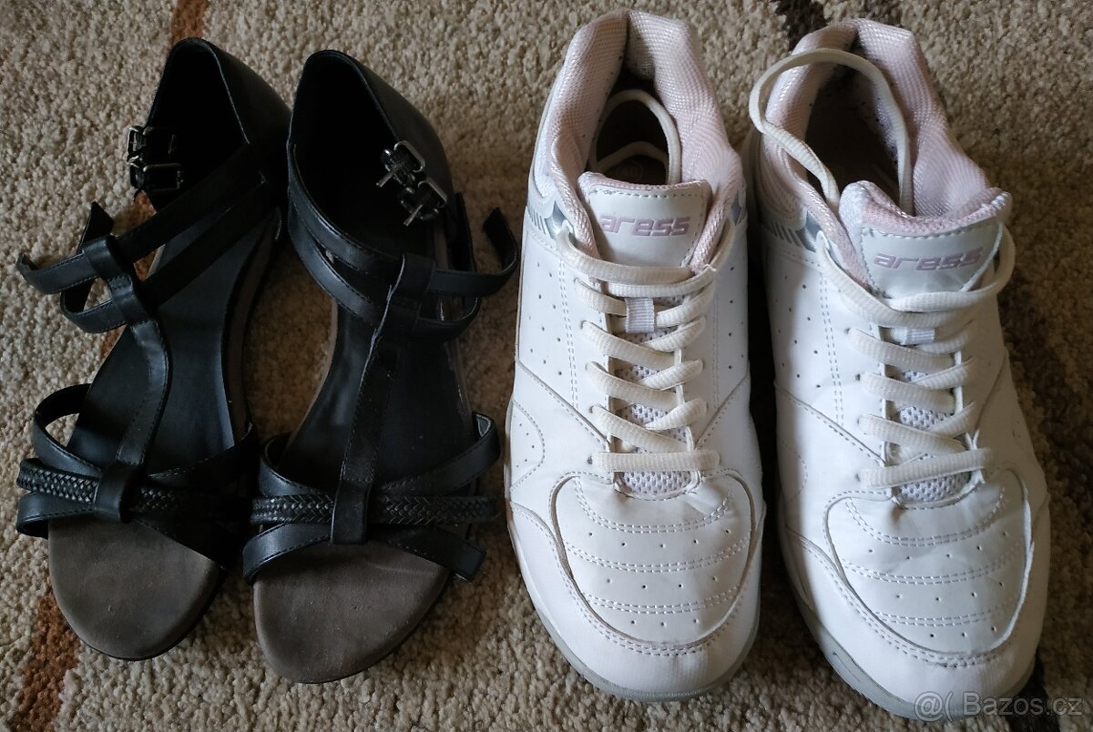 Dámské botasky a sandále, vel. 40