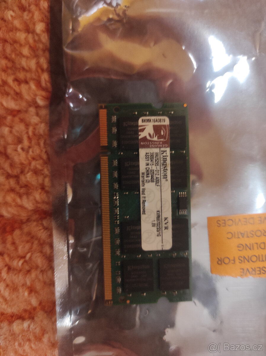 Paměť RAM Kingston 1GB - platí do smazání
