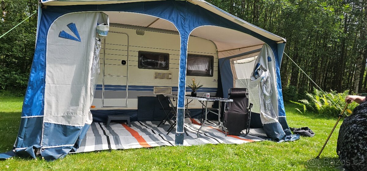 Karavan Hobby 400 De luxe + ROBOT TROLLEY 1500