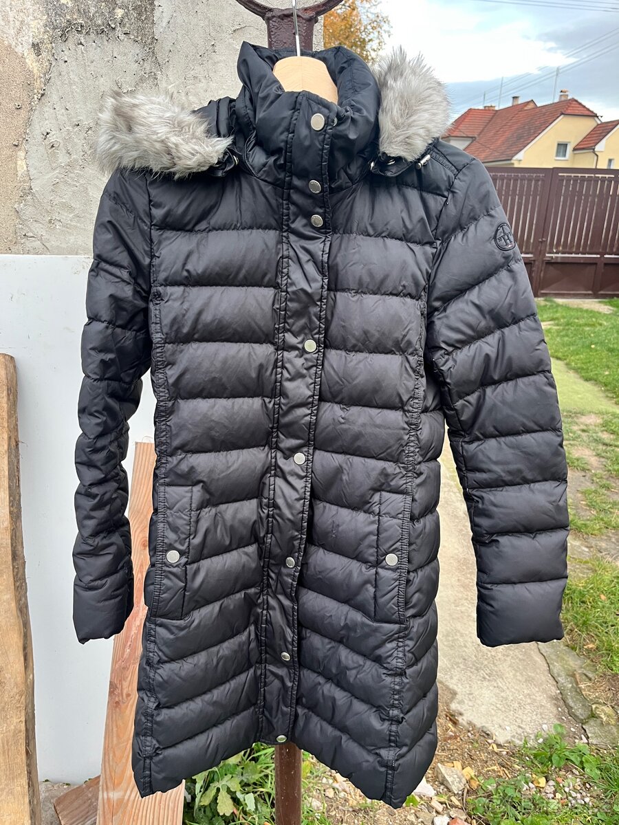 Zimni perovy kabat Tommy Hilfiger