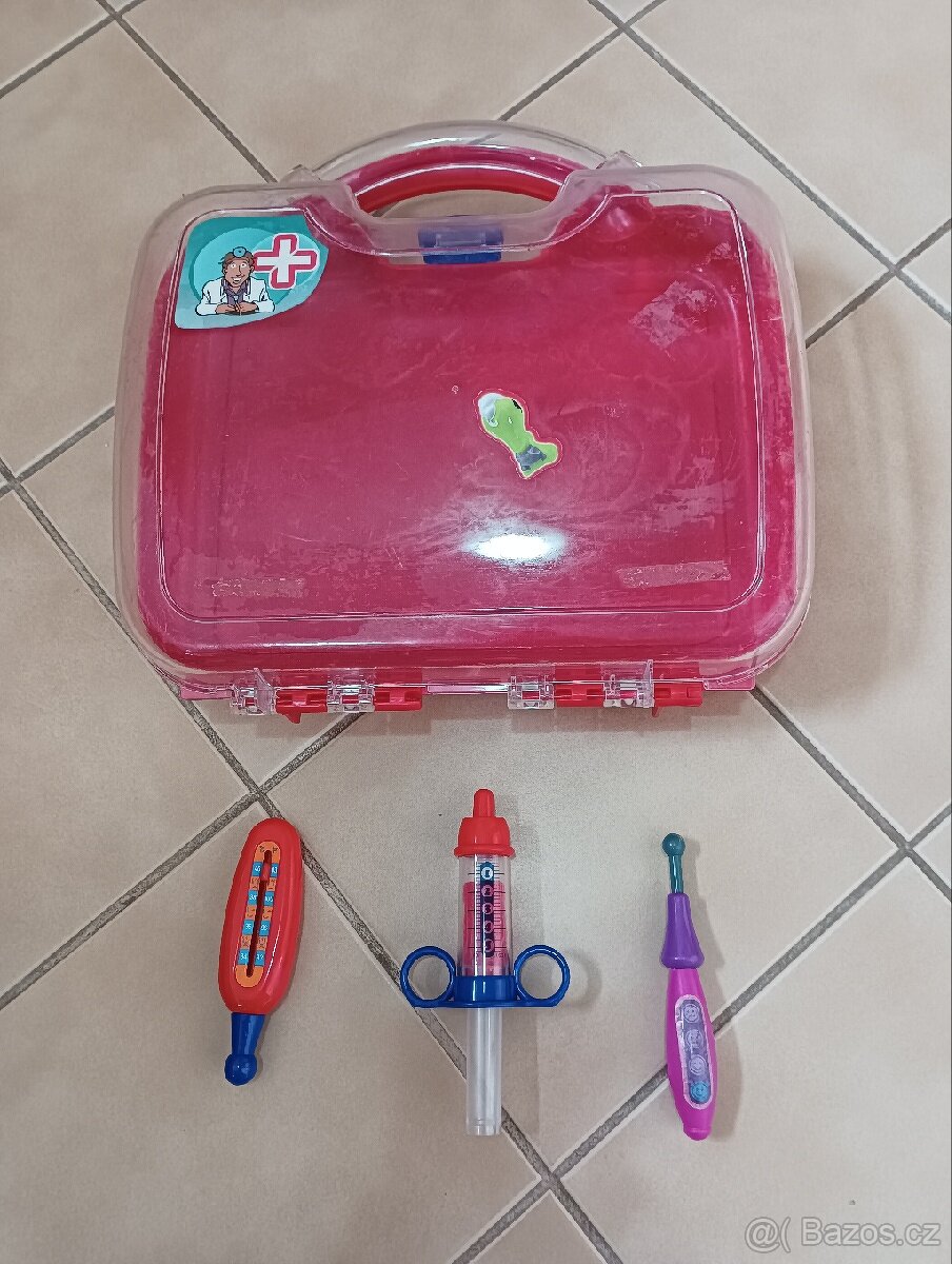 Dětský doktorský kufřík