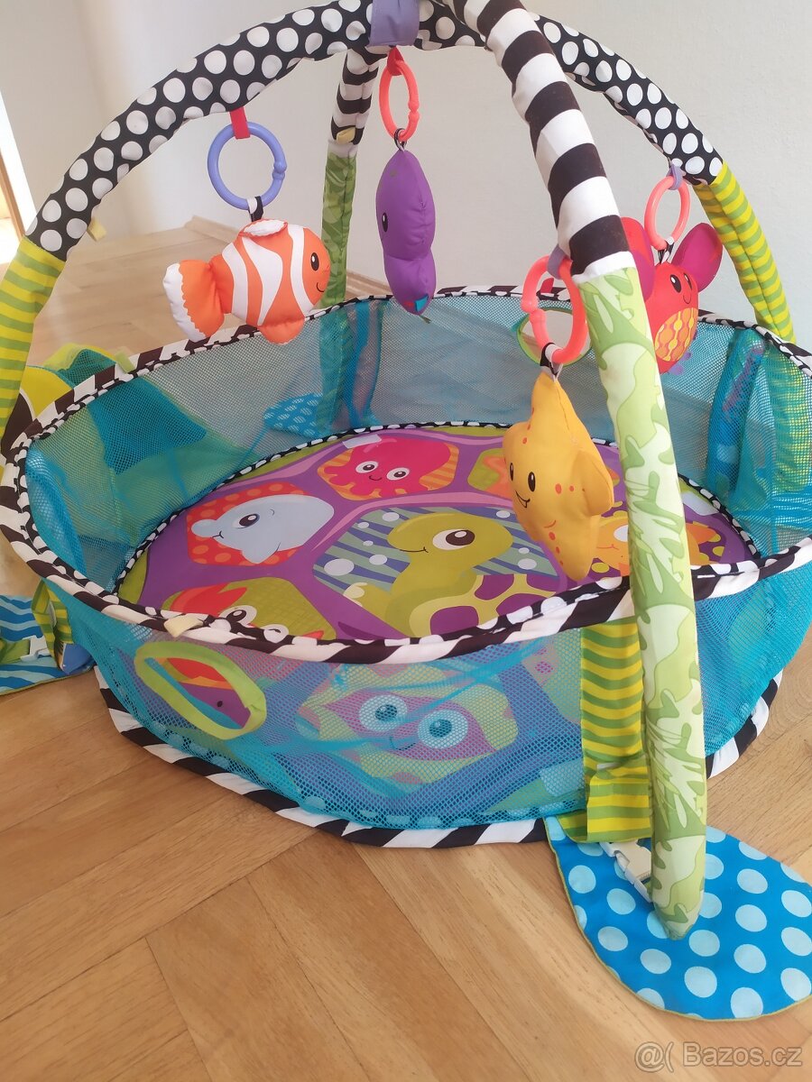 Hrací podložka pod miminko