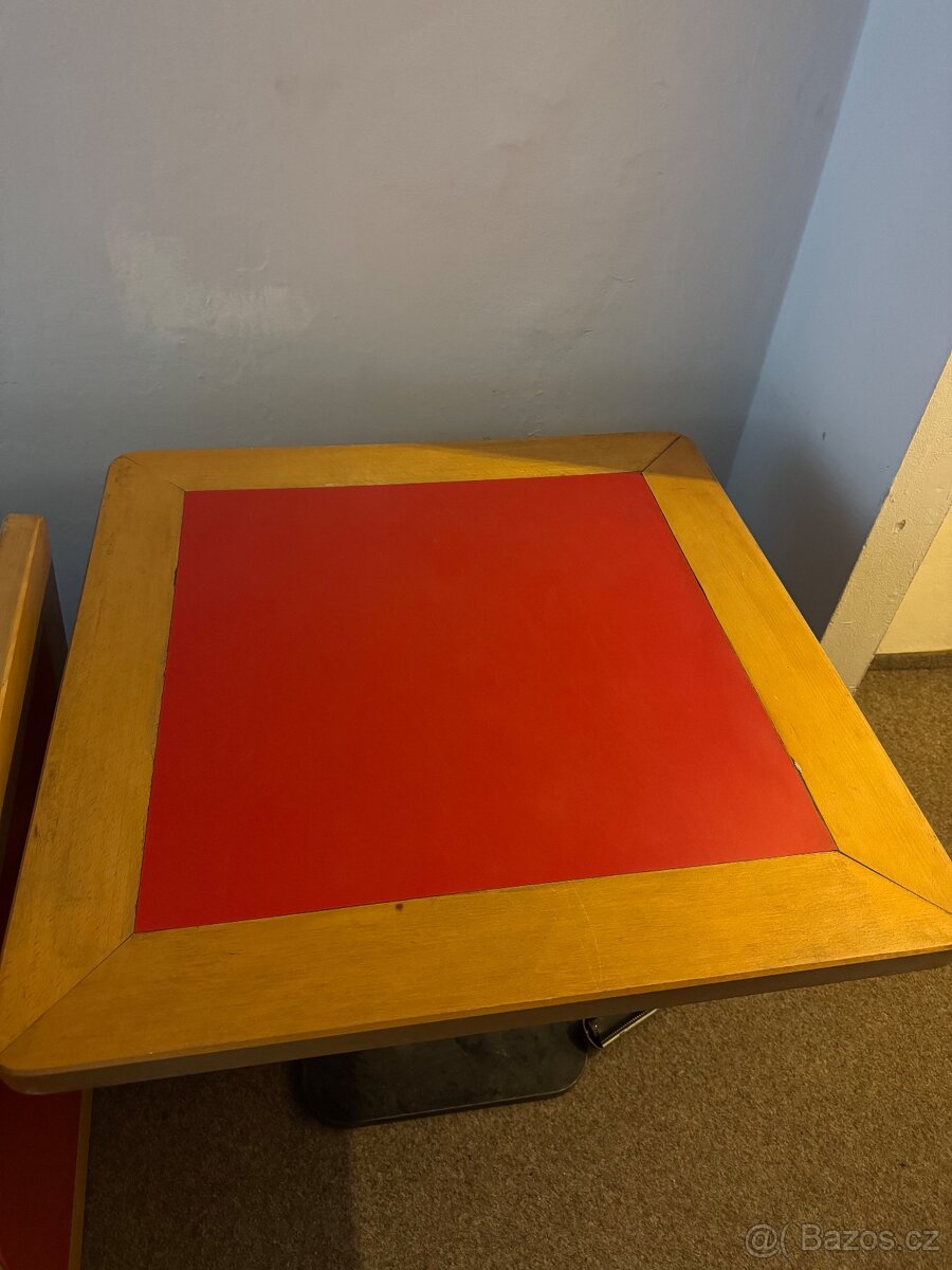 Prodám stoly z masivu