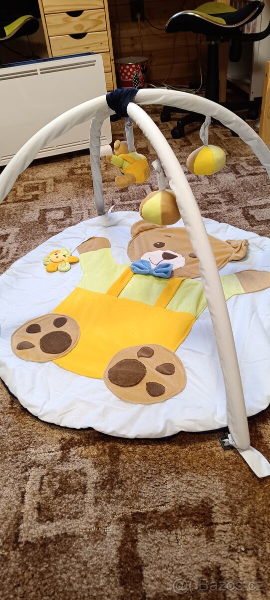 Hraci dečka pro miminka