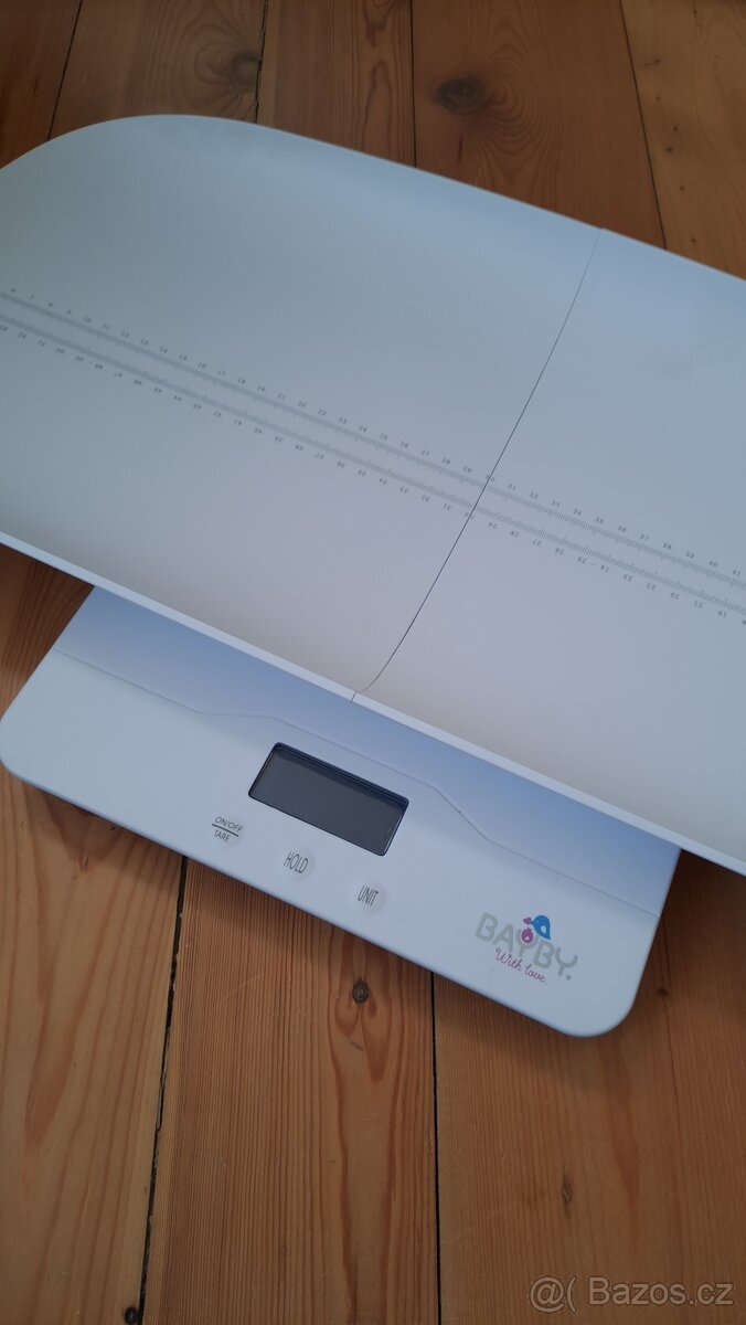 Kojenecká a dětská váha (od narození do 40 kg)