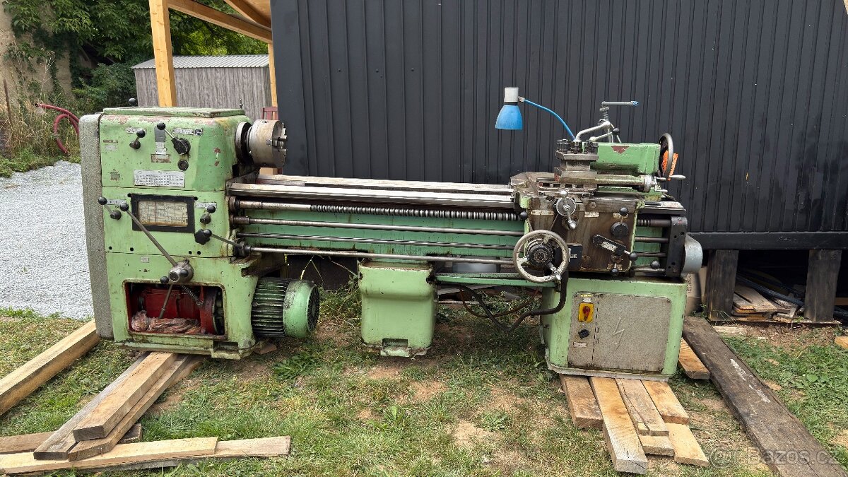 Soustruh Tudor 40 nebo Soustruh SN400