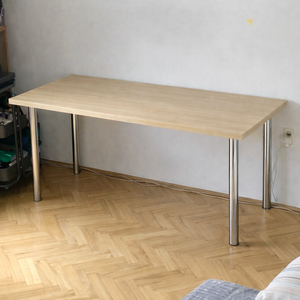 Psací stůl 150x70 cm