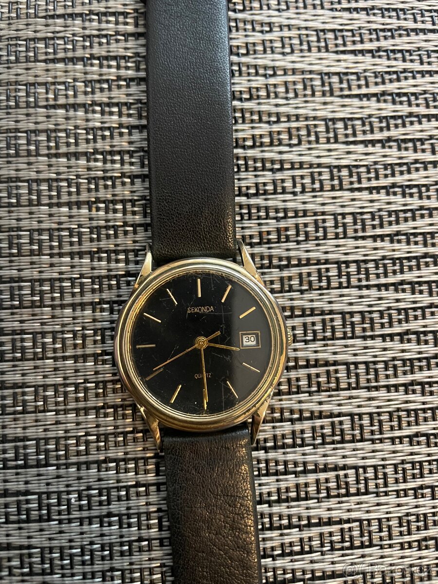 Sekonda Quartz pánské hodinky – retro černý ciferník