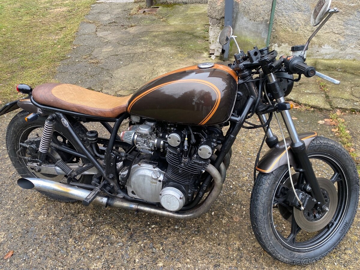 Suzuki GS750 D cafe racer