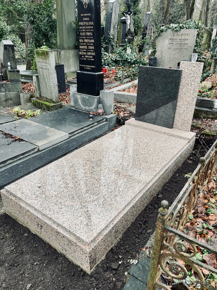 Hrob Olšanské Hřbitovy 10 let nájem+služby - nová stavba