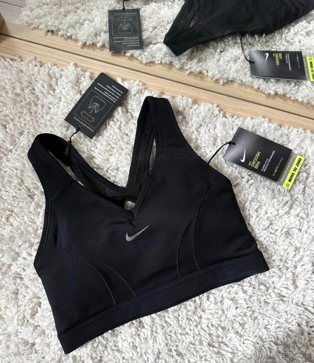 ČERNÁ SPORTOVNÍ PODPRSENKA NIKE