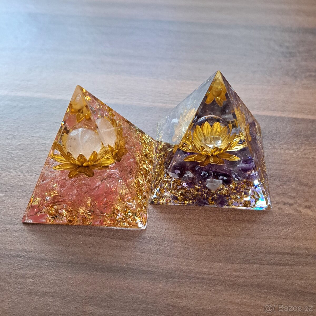 Orgonit, lotosový květ