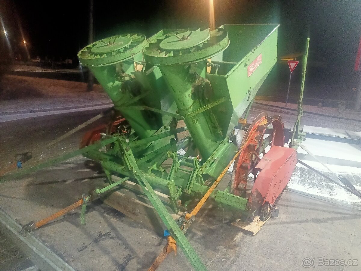 Pěkná sazecka brambor Hasia