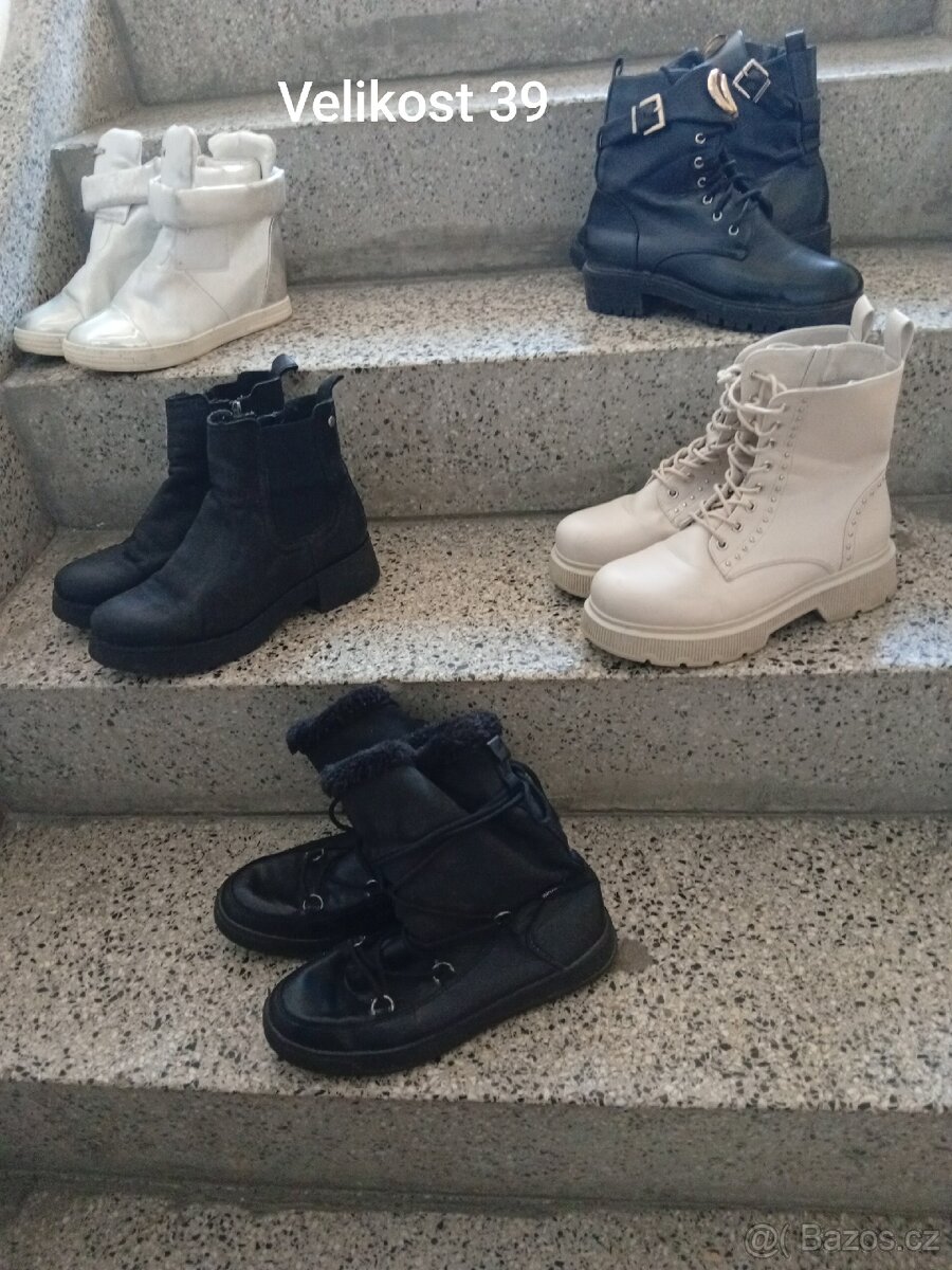 Dámské boty velikost 39