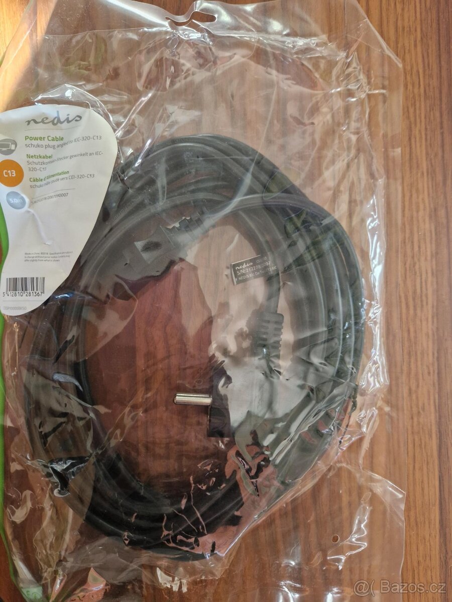 Nový napájecí kabel Nedis 5m (Schuko – IEC-320-C13)