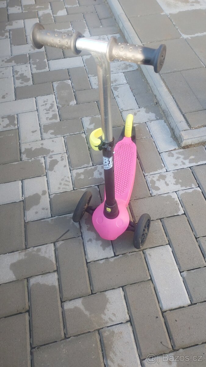 Dětská koloběžka