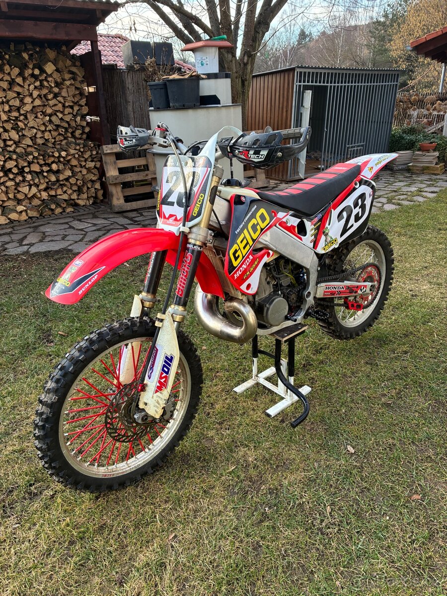 Honda CR250 1999 Rezervováno