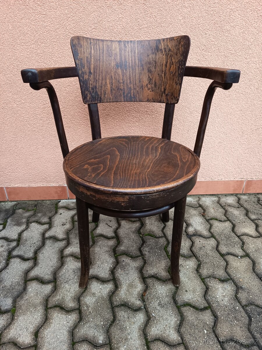 Prodám meziválečnou židli THONET
