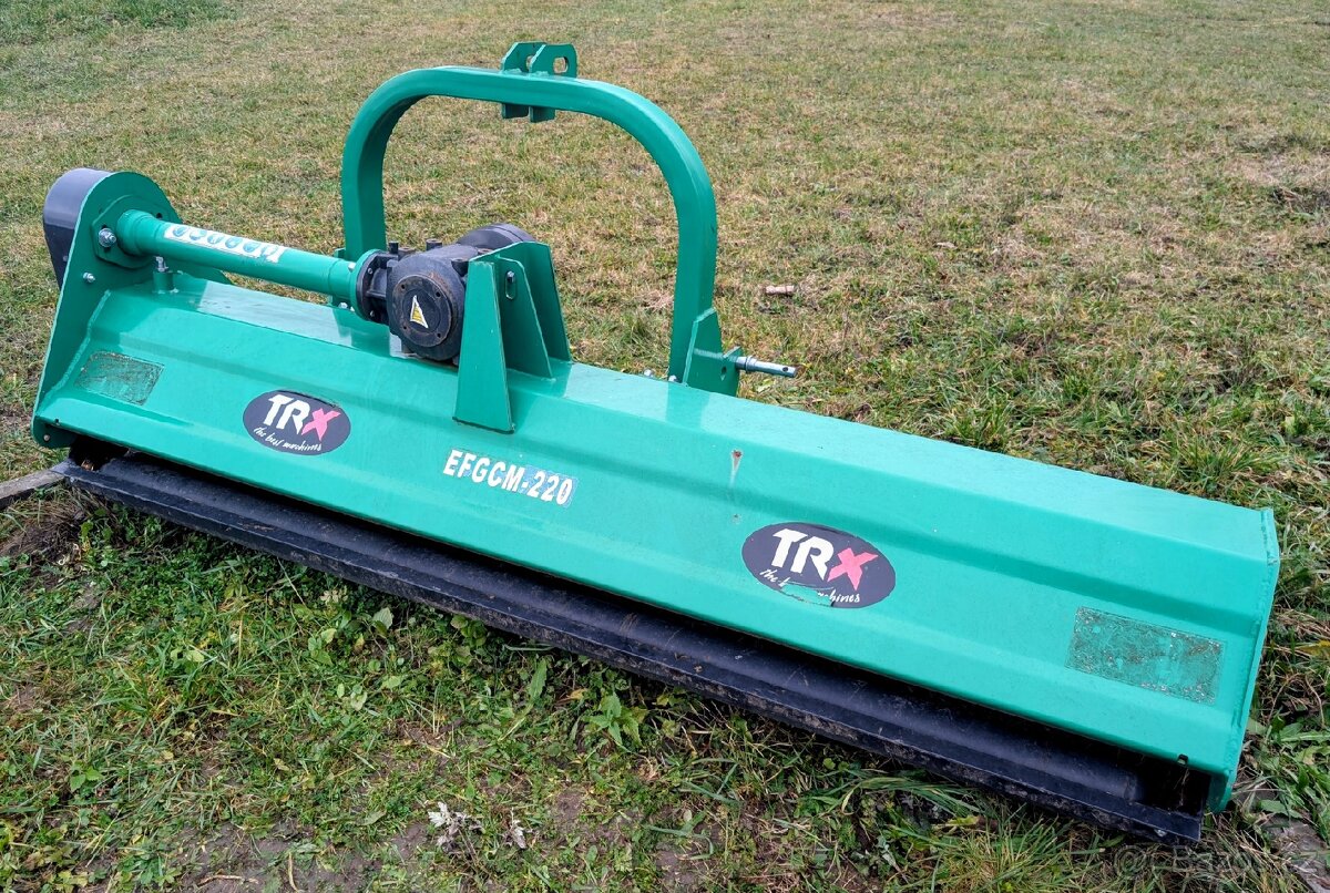 Kladívkový mulčovač TRX EFGC 220
