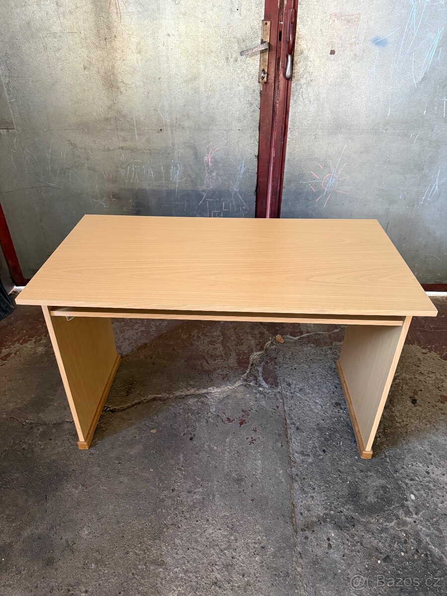 Psací stůl + police