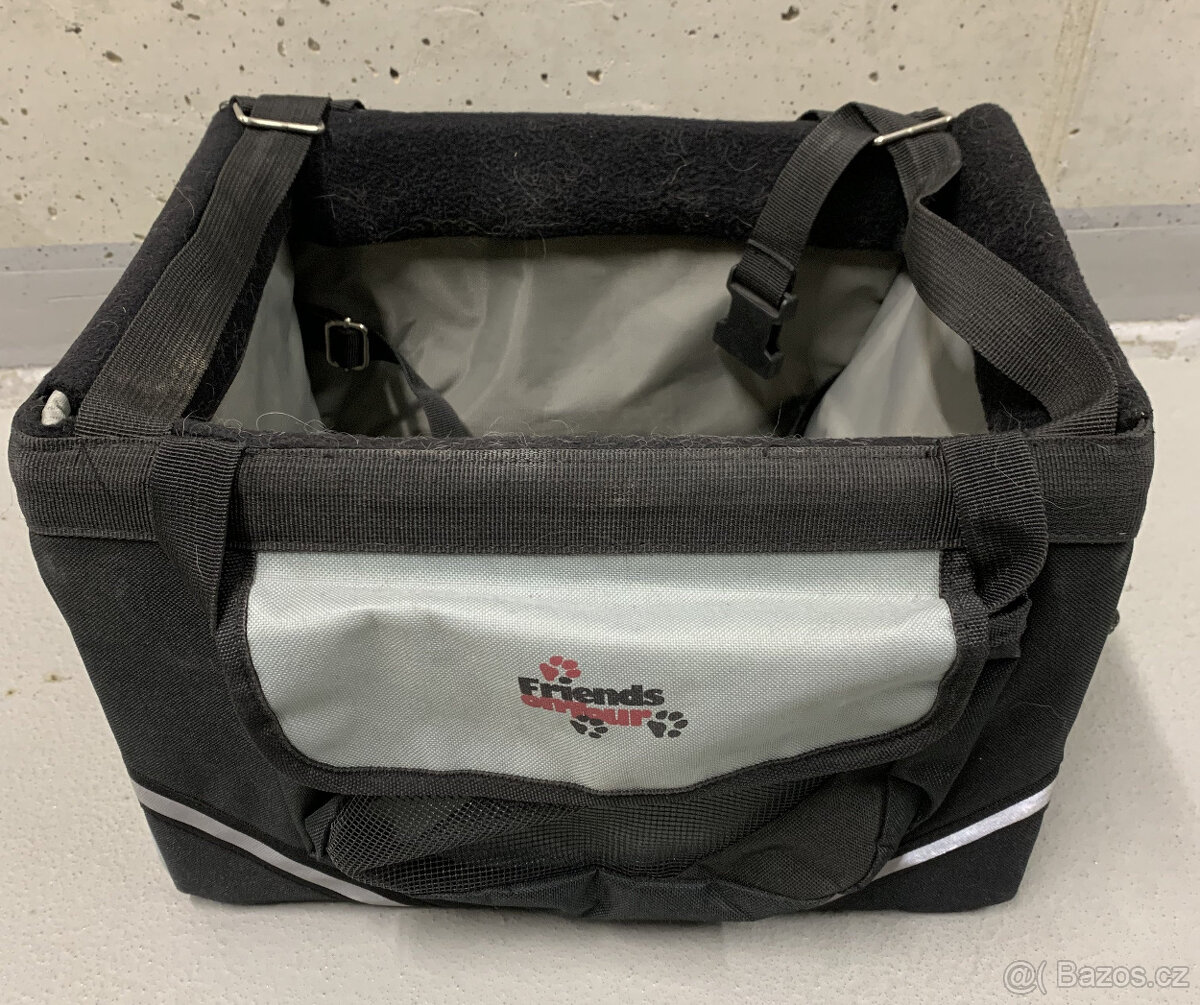 Košík na kolo pro pejska