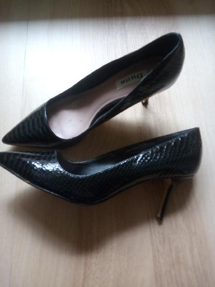 dámské černé lodičky klasika , zn. DUNE