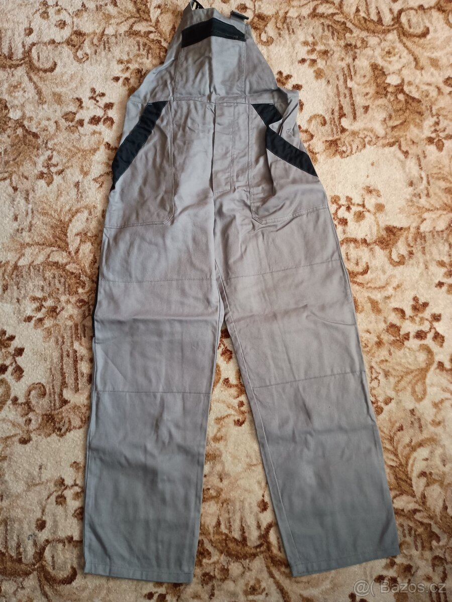Pracovní kalhoty s laclem + blůza
